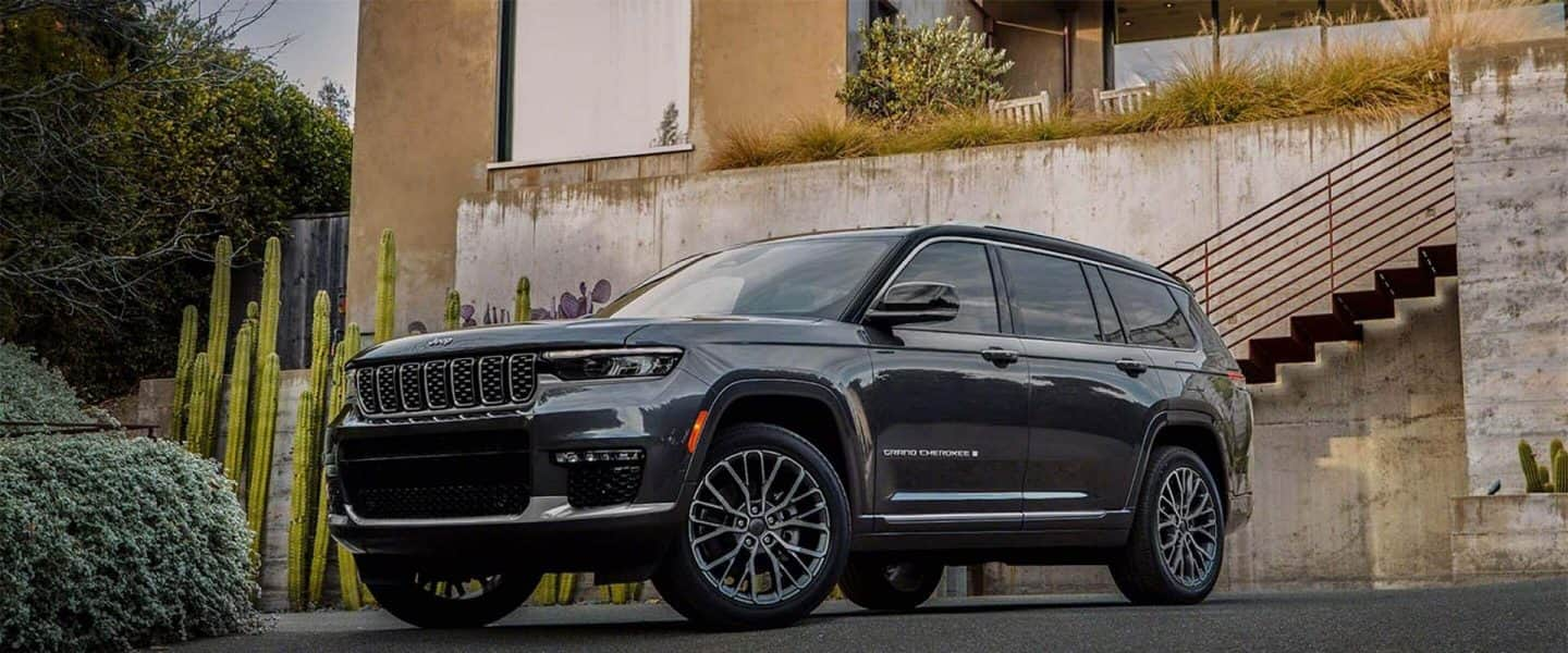 THE ALL NEW JEEP<sub>®</sub> GRAND CHEROKEE (3 Row) L