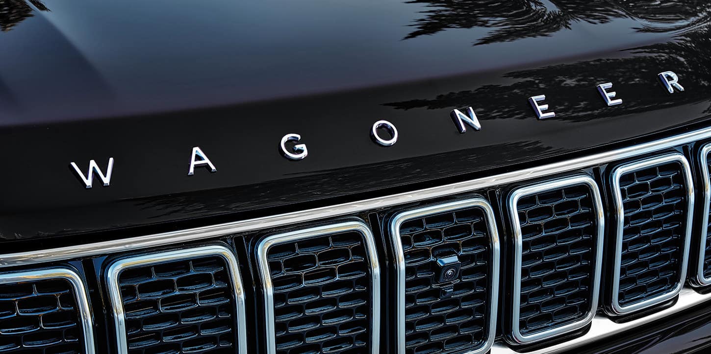 The grille on a black 2025 Jeep Wagoneer Series III.